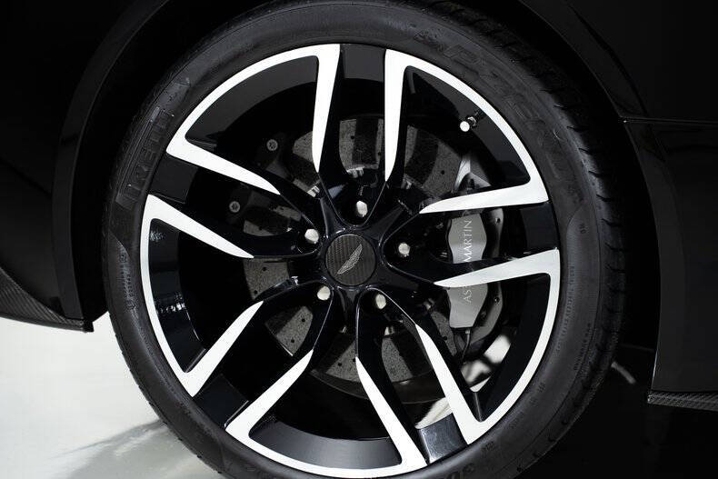 2015 Aston Martin Vanquish Volante