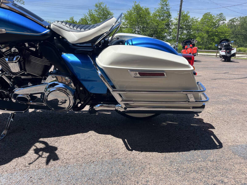2021 Harley Davidson Electra Glide Revival