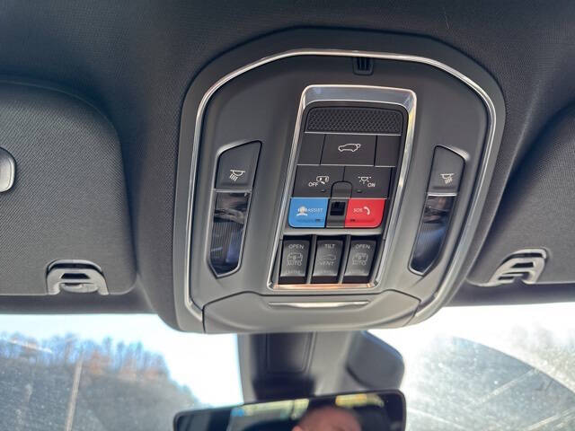 2025 Jeep Wagoneer L Series II