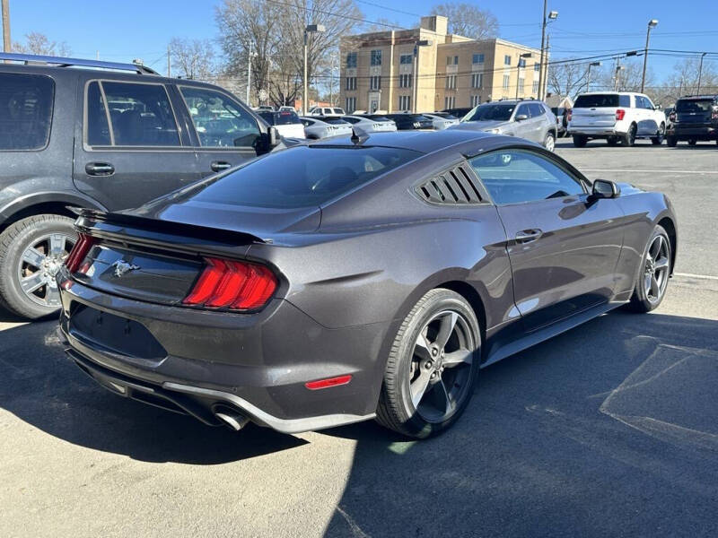 2022 Ford Mustang EcoBoost