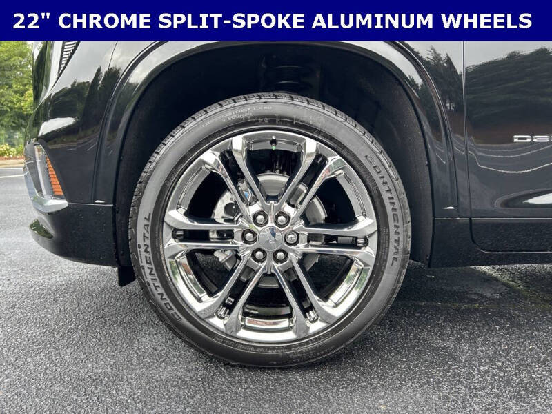 2025 GMC Acadia Denali