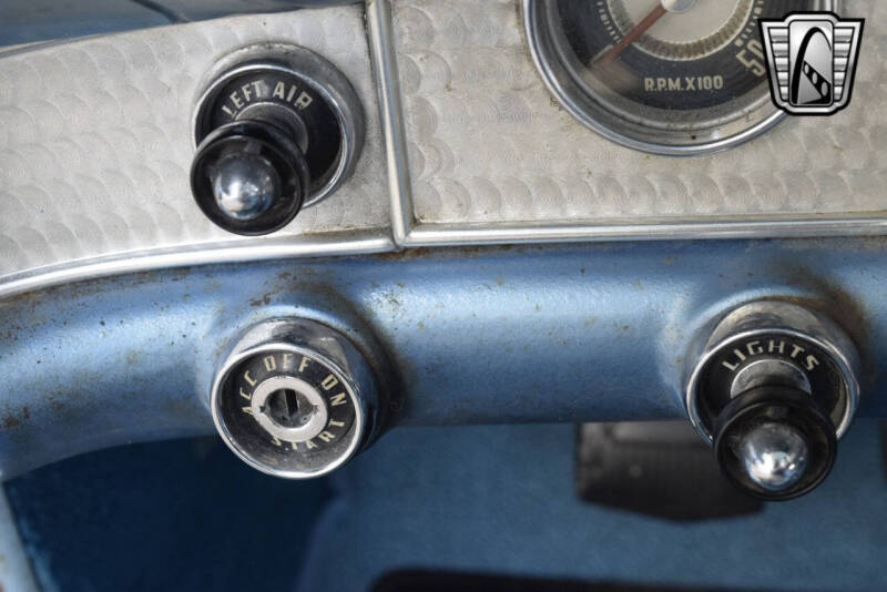 1957 Ford Thunderbird