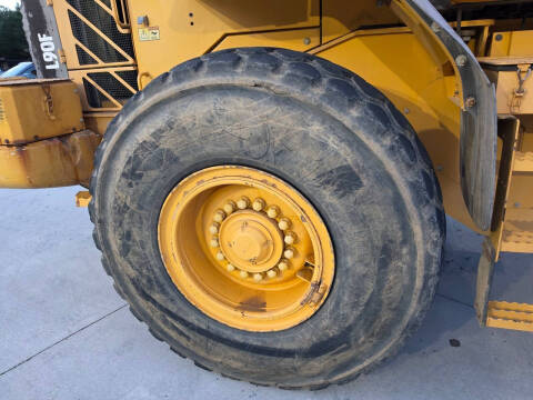 2009 Volvo L90F