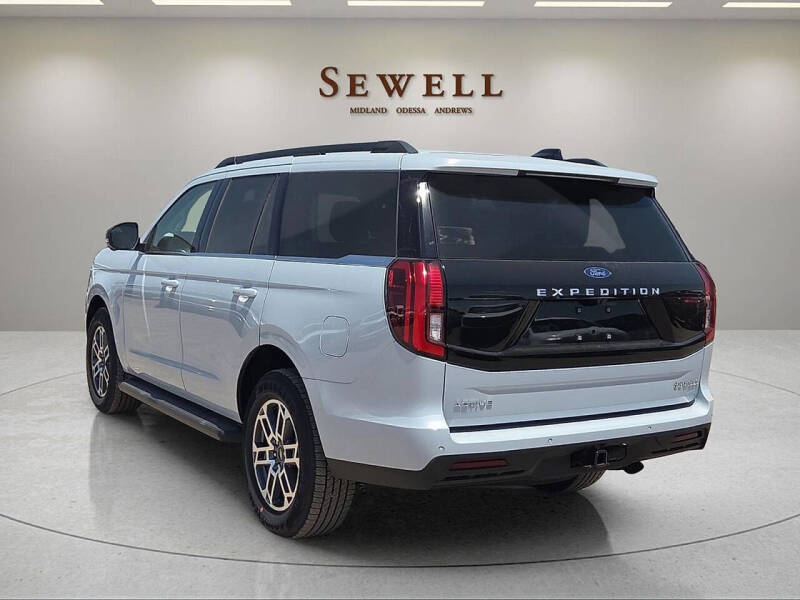 2026 Ford Expedition Active