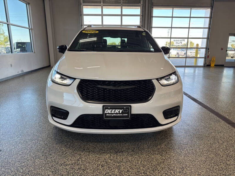 2026 Chrysler Pacifica Limited