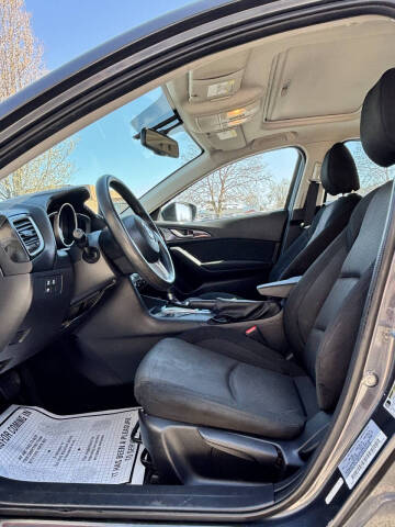 2016 Mazda MAZDA3 i Touring