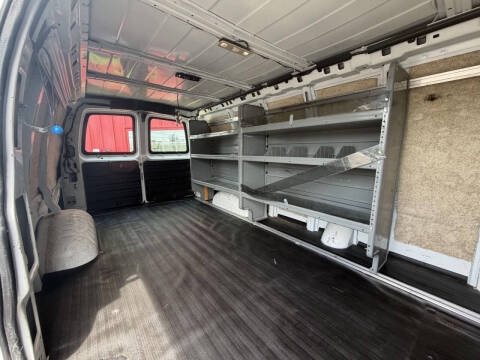 2017 GMC Savana 2500