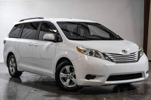 2016 Toyota Sienna LE 8-Passenger