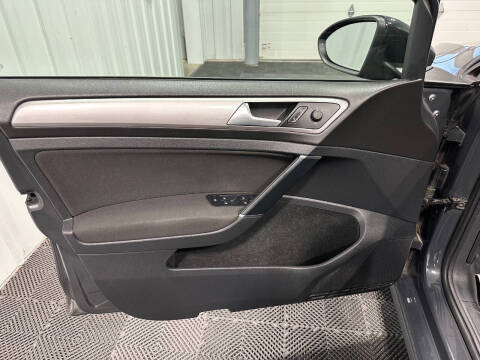 2016 Volkswagen e-Golf SE