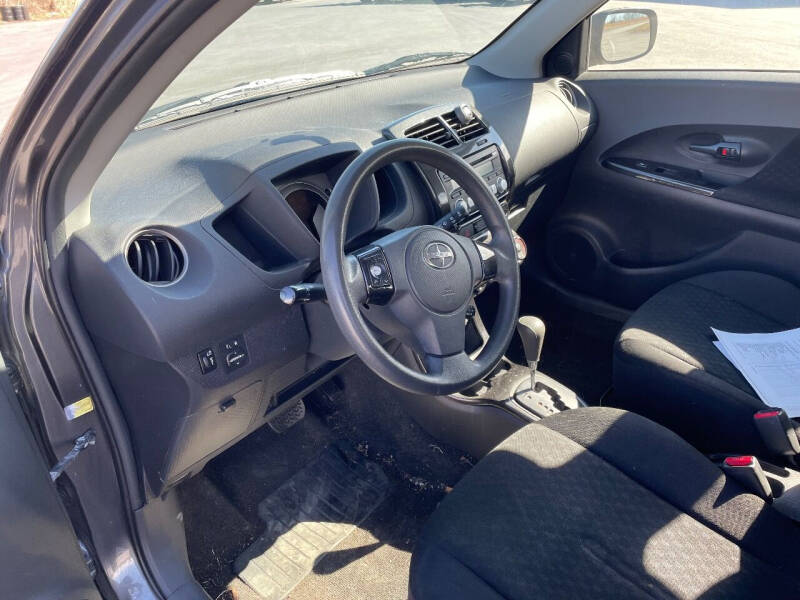 2008 Scion xD Base photo 9