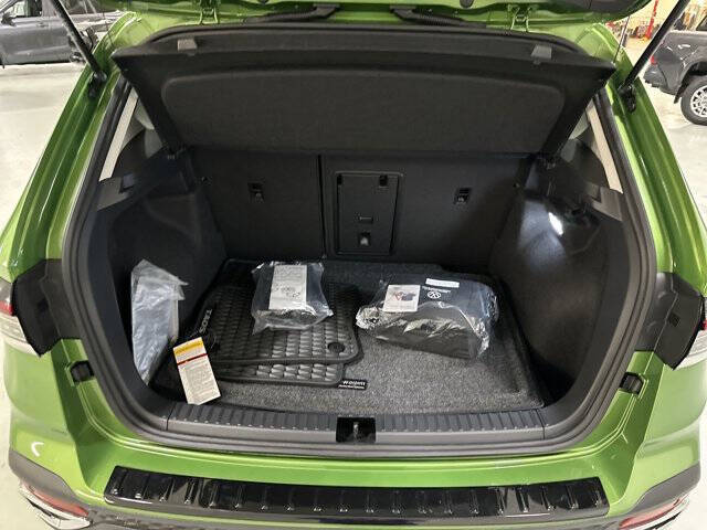 2025 Volkswagen Taos SEL 4Motion