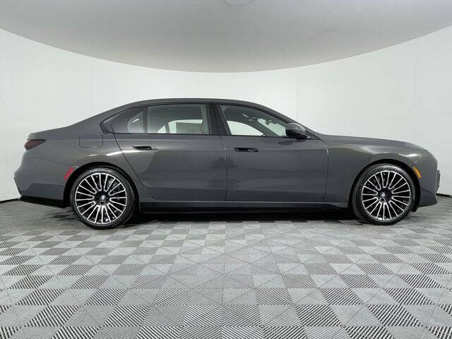 2026 BMW 7 Series 750e xDrive