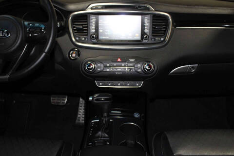 2017 Kia Sorento SX Limited V6