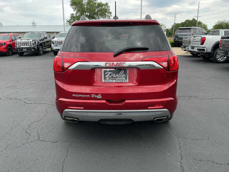 2019 GMC Acadia Denali