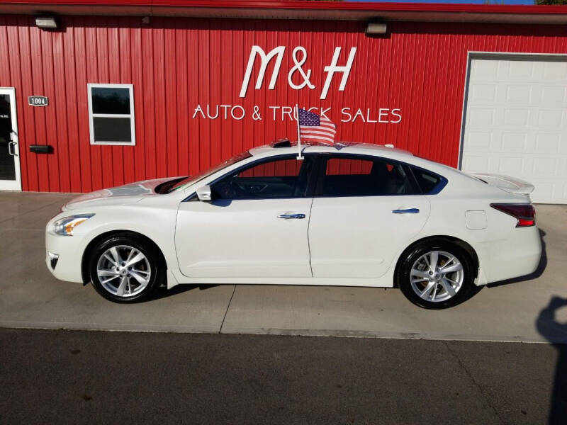 2014 Nissan Altima for sale at M & H Auto & Truck Sales Inc. in Marion IN