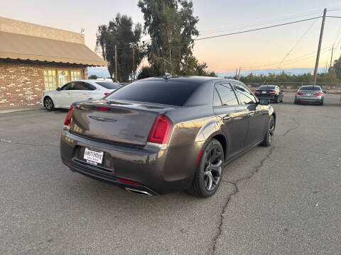 2020 Chrysler 300 Touring