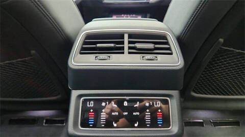 2024 Audi Q8 e-tron quattro Premium Plus