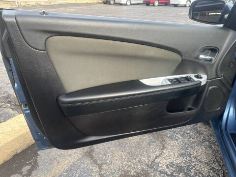 2011 Chrysler 200 Touring