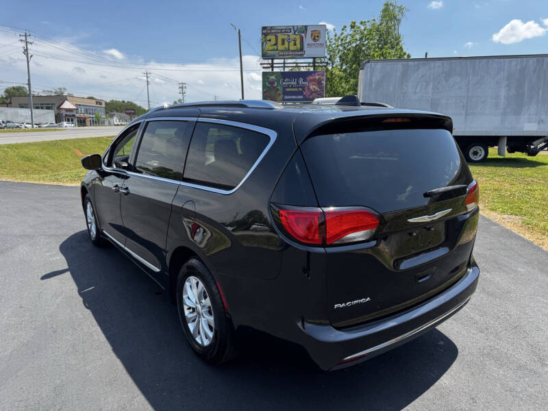 2019 Chrysler Pacifica Touring L