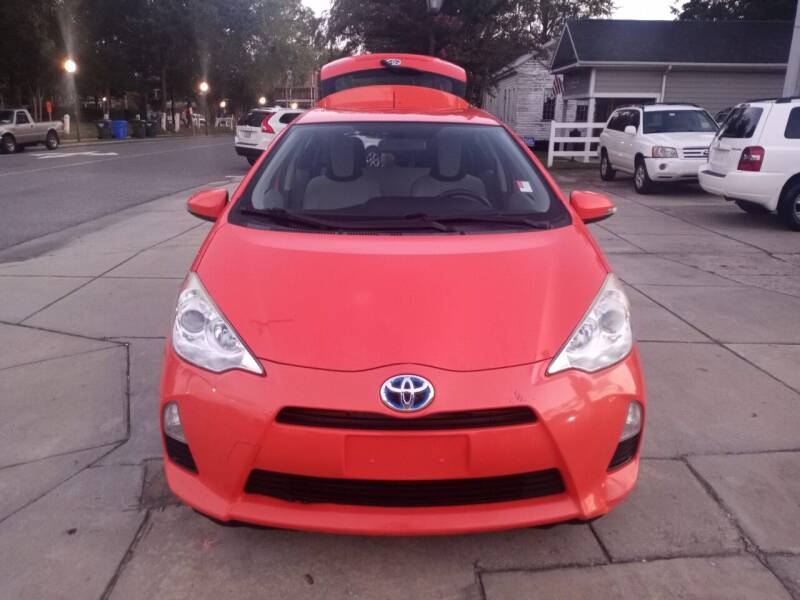 2014 Toyota Prius c for sale at ROBINSON AUTO BROKERS in Dallas NC