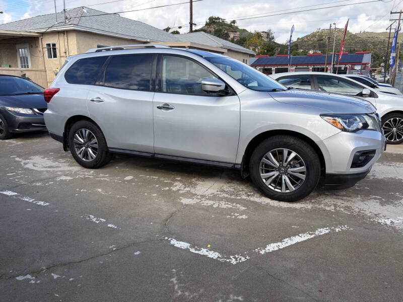 2019 Nissan Pathfinder S