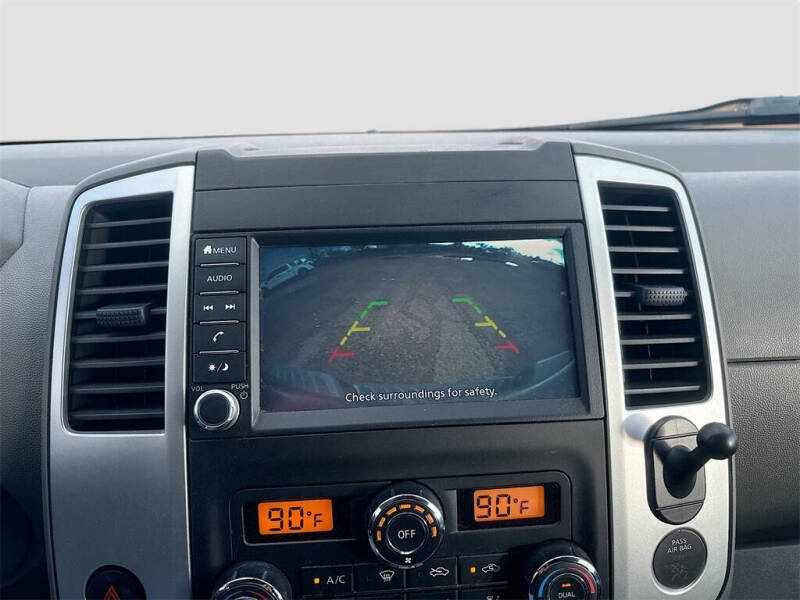 2021 Nissan Frontier SV