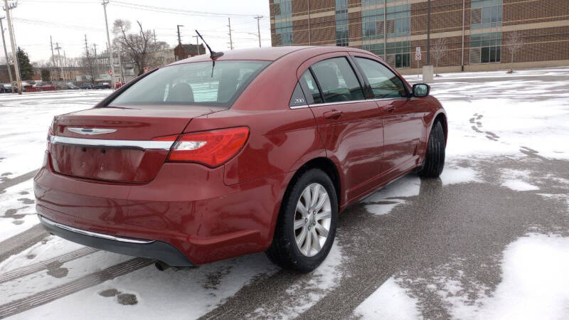 2013 Chrysler 200 LX