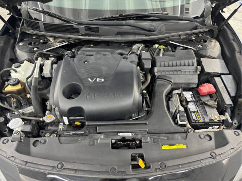 2016 Nissan Maxima