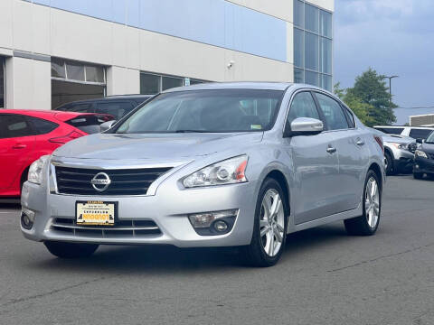 2013 Nissan Altima for sale at Loudoun Motor Cars in Chantilly VA