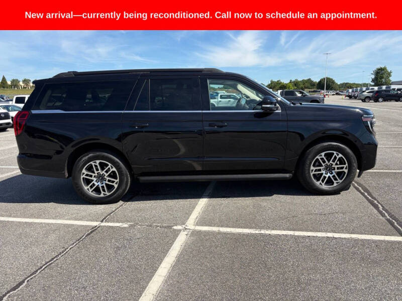 2025 Ford Expedition MAX Active