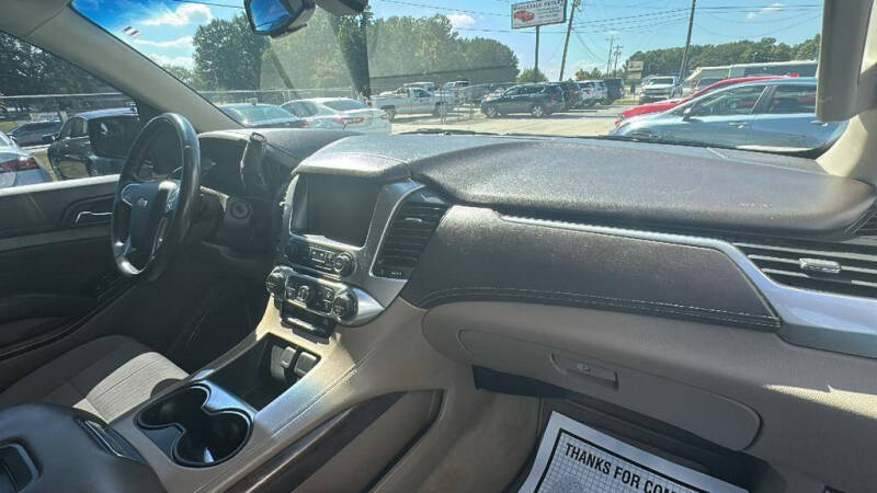 2017 Chevrolet Suburban LS