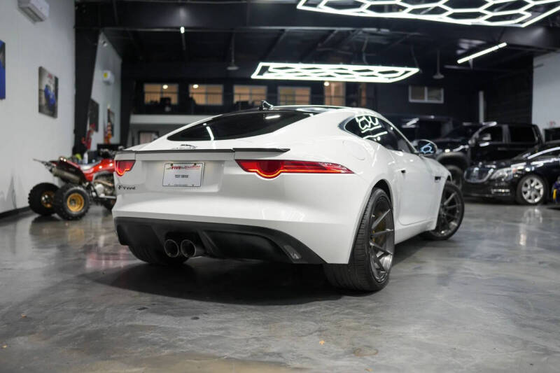 2017 Jaguar F-TYPE Premium