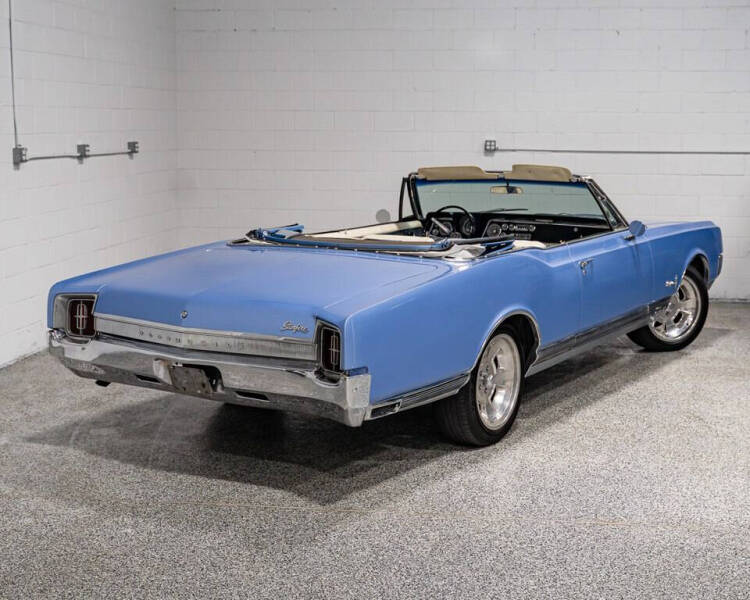 1965 Oldsmobile Starfire