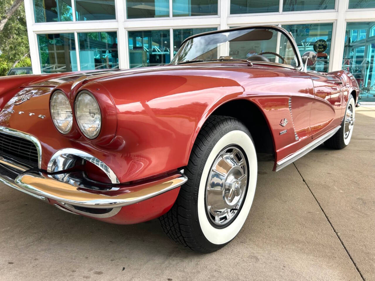 1962 Chevrolet Corvette 11