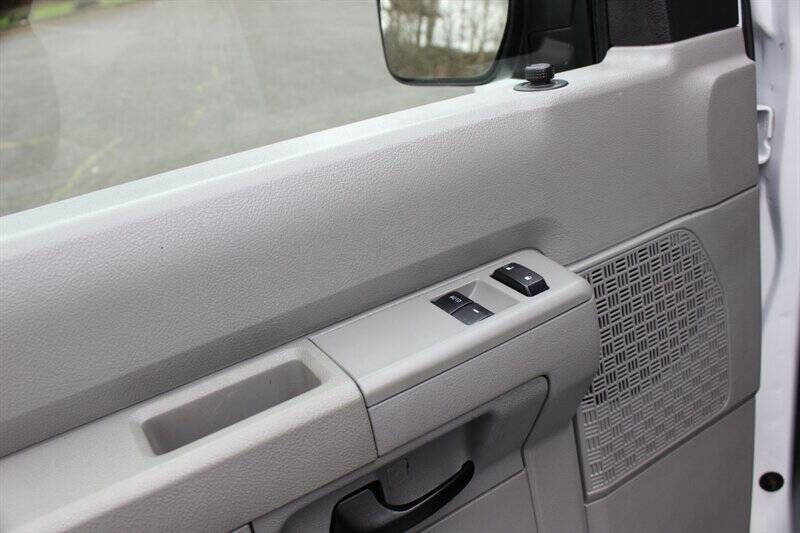 2013 Ford E-Series E-150