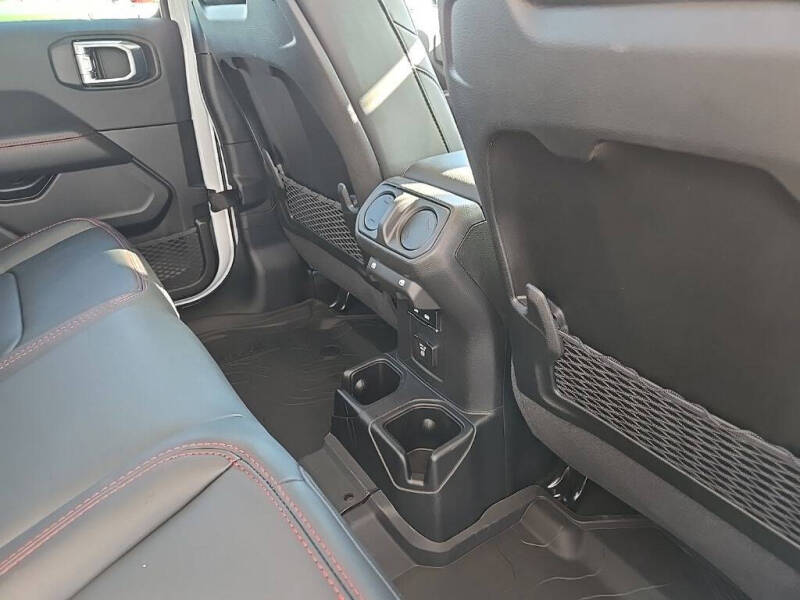 2026 Jeep Gladiator Shadow Ops