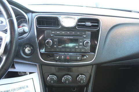 2013 Chrysler 200 Limited