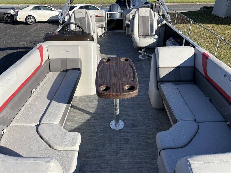 2020 Bennington SX 24