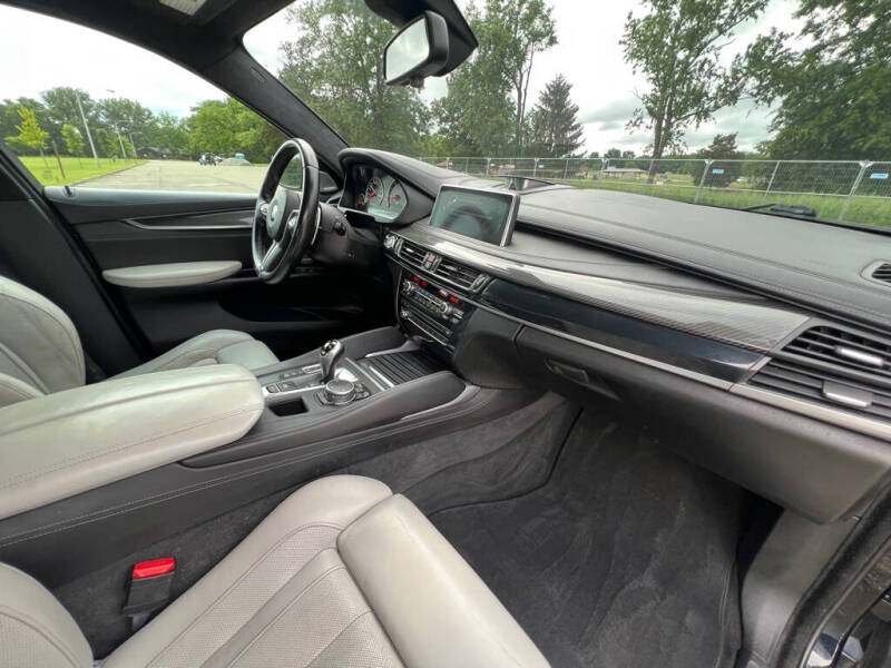 2016 BMW X6 M