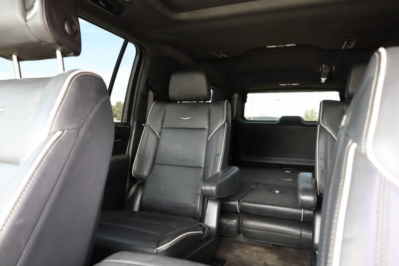 2023 Cadillac Escalade ESV Premium Luxury