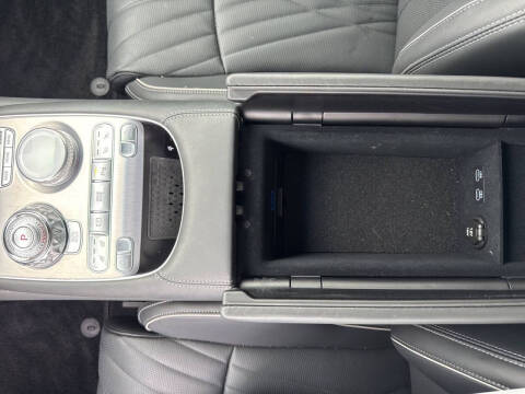 2025 Genesis G90 3.5T e-Supercharger