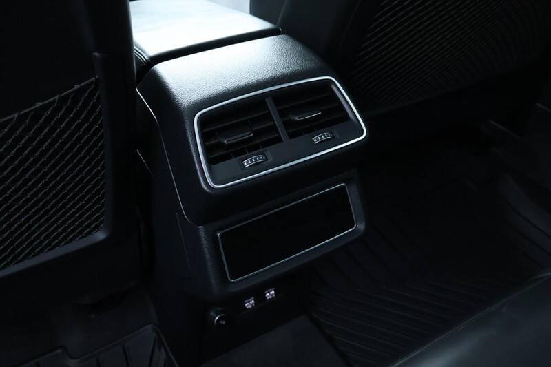 2019 Audi e-tron quattro Prestige