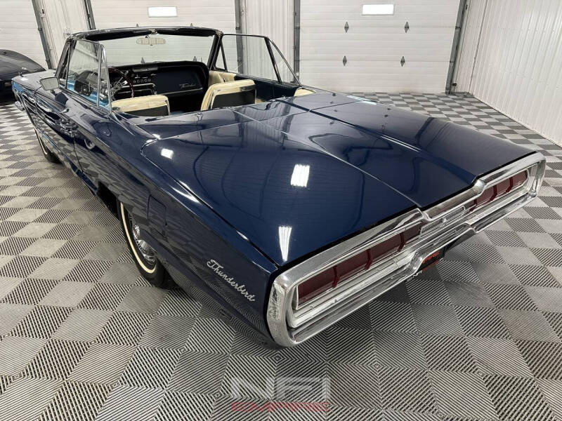 1966 Ford Thunderbird