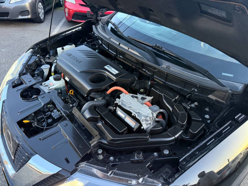 2017 Nissan Rogue Hybrid