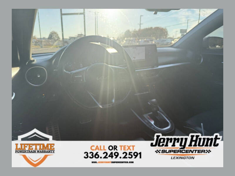 2022 Kia Forte GT Line