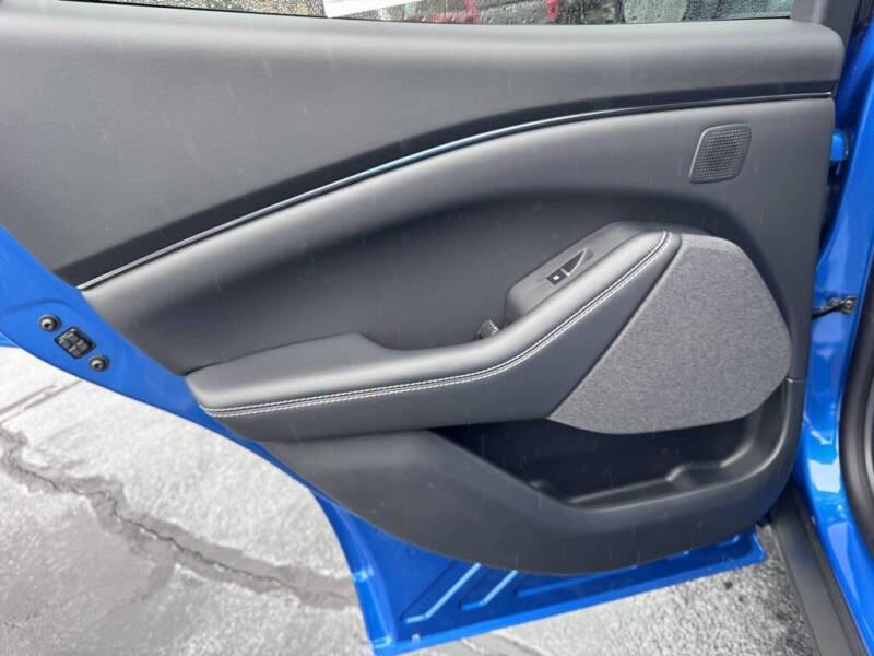 2025 Ford Mustang Mach-E Premium