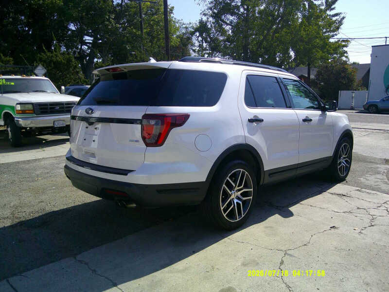2018 Ford Explorer Sport