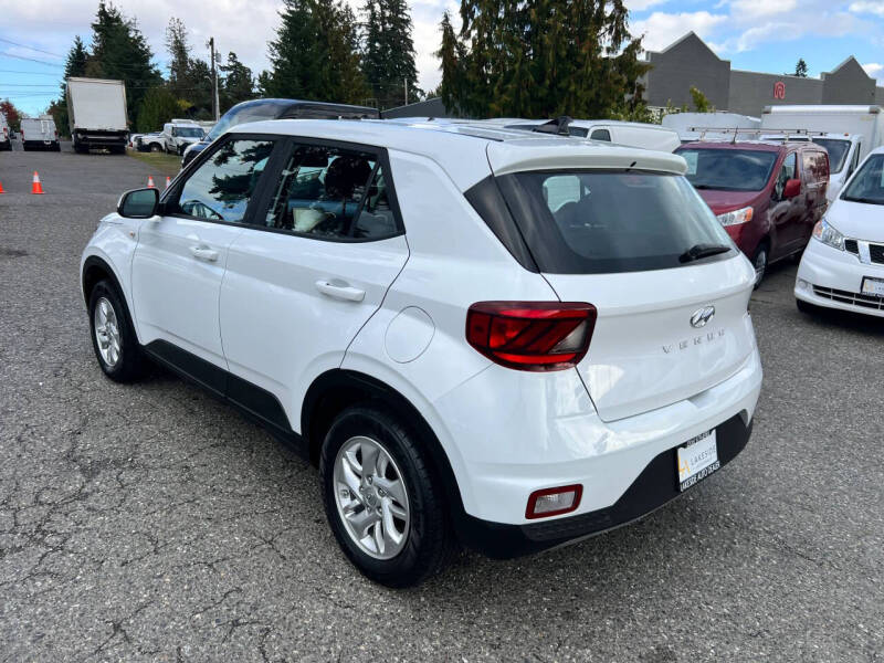 2022 Hyundai Venue SE