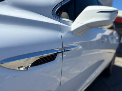 2022 Buick Enclave Essence