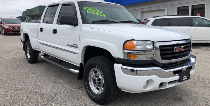 2007 GMC Sierra 2500HD Classic for sale at Perrys Certified Auto Exchange in Washington IN